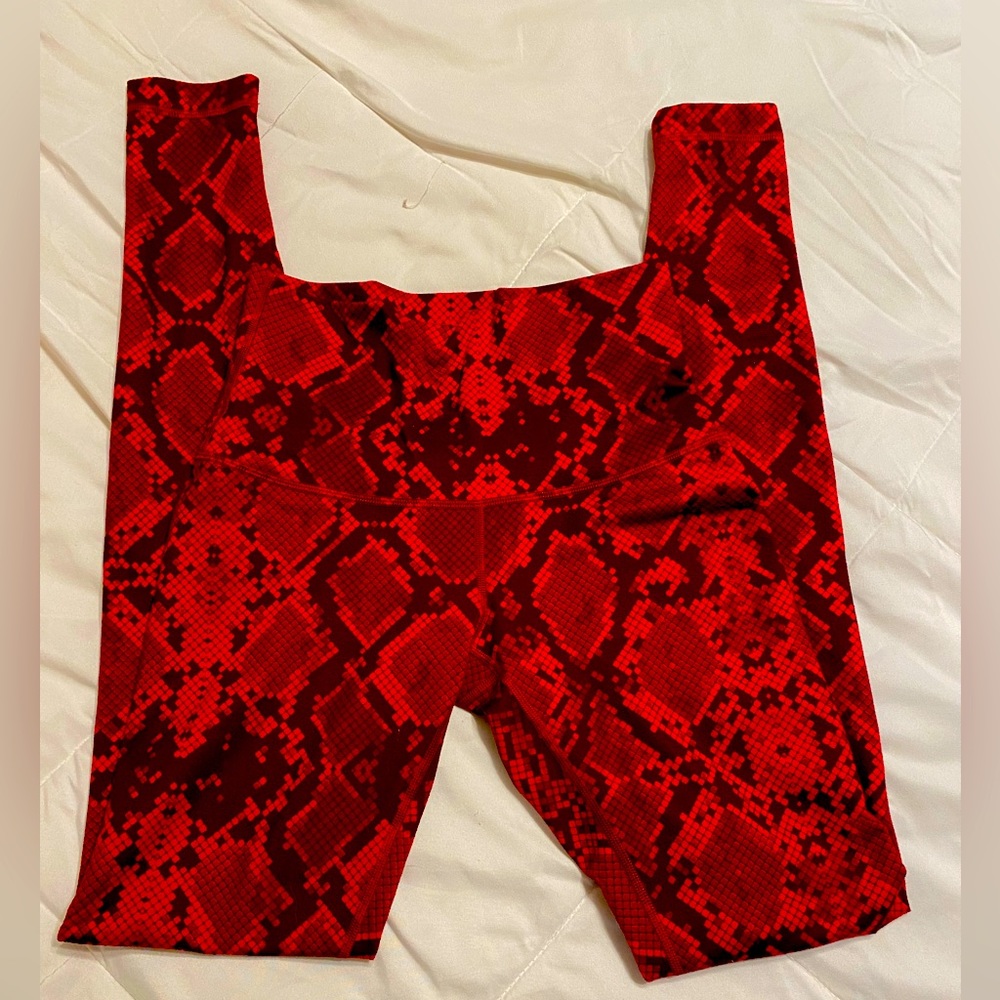 Lululemon Wunder Under leggings